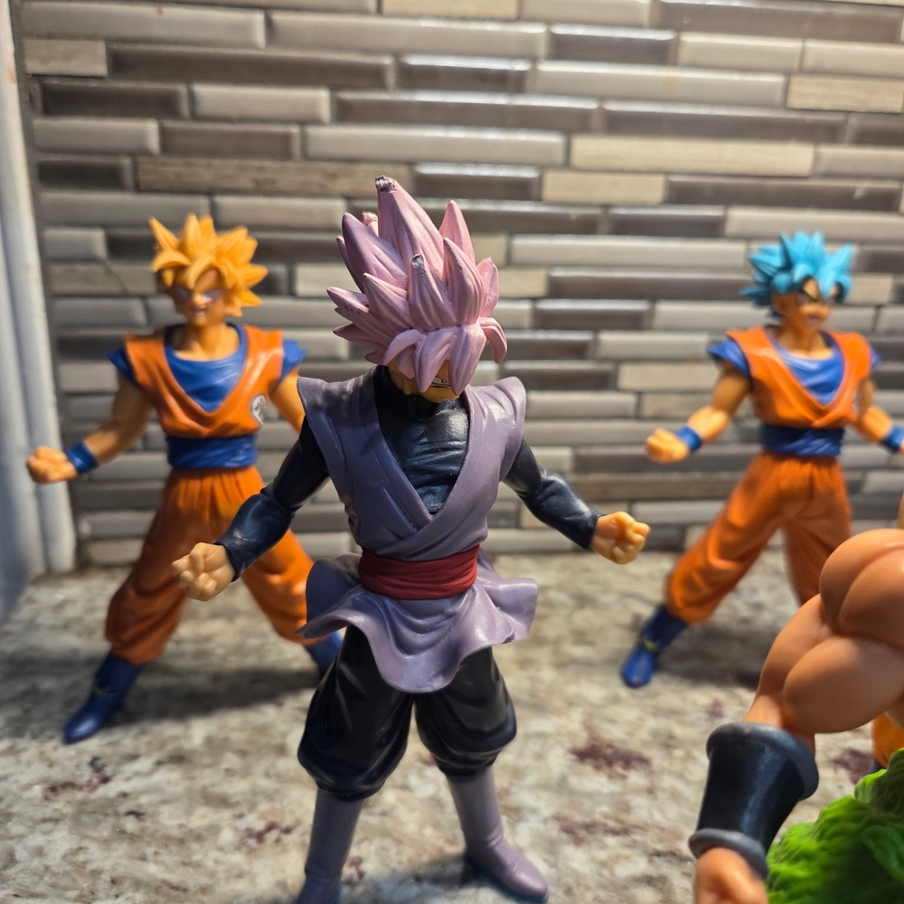 Dragon Ball Z Action Figure Set - Multicolor